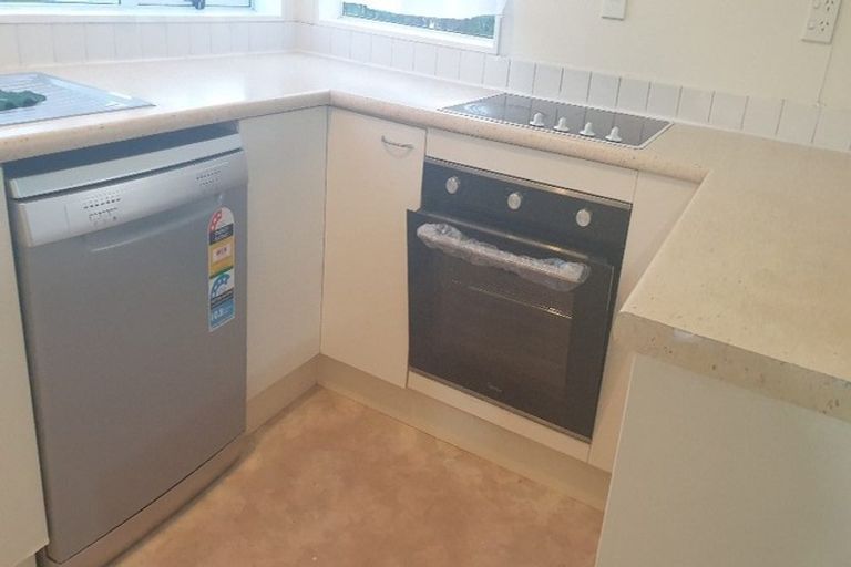 Photo of property in 38 Kona Crescent, Henderson, Auckland, 0610