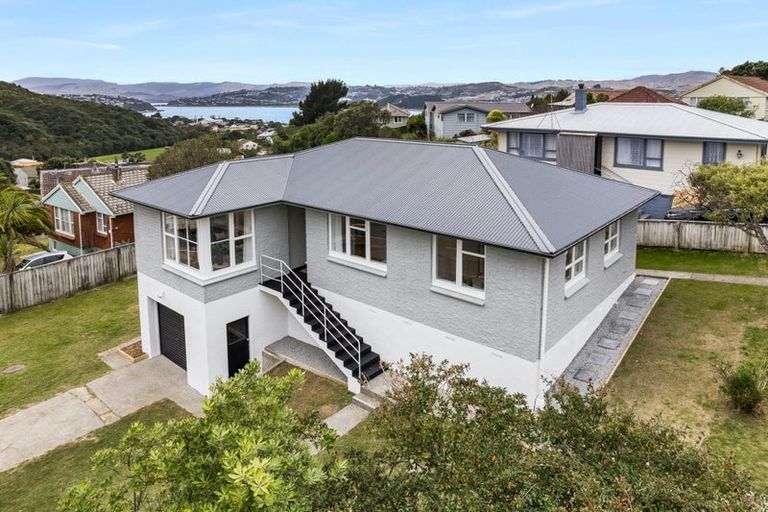 Photo of property in 1 Mahinawa Street, Takapuwahia, Porirua, 5022