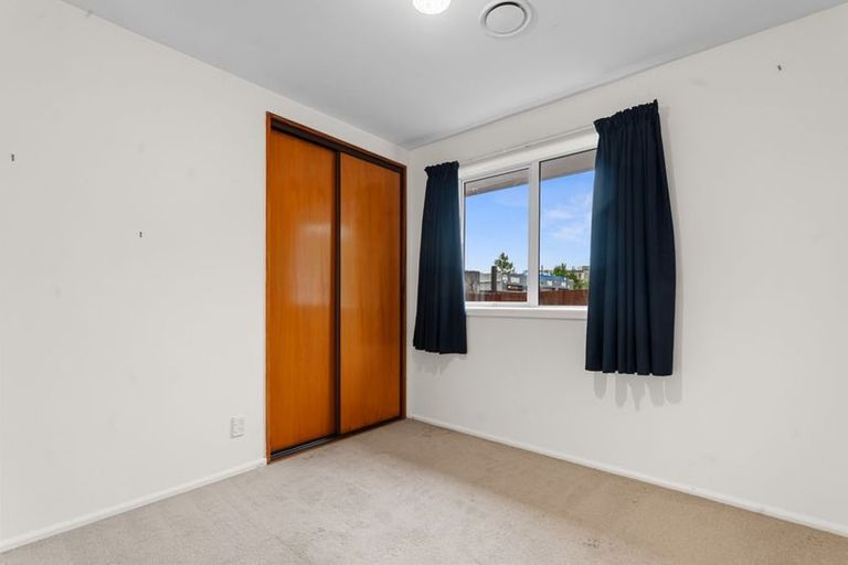 Photo of property in 142 Ilam Road, Ilam, Christchurch, 8041