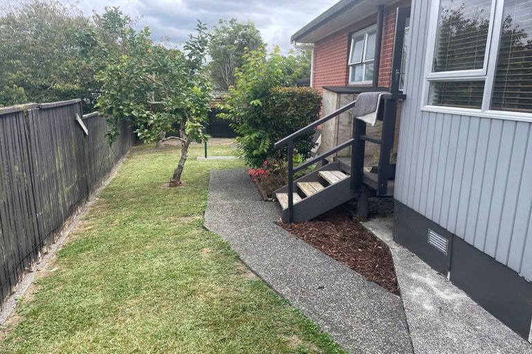 Photo of property in 2/52 Scenic Drive, Hillpark, Auckland, 2102