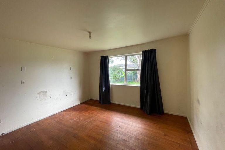 Photo of property in 35 Beeston Crescent, Manurewa, Auckland, 2102