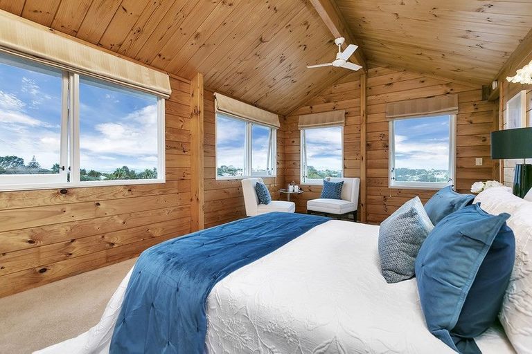 Photo of property in 1/217 Eskdale Road, Birkenhead, Auckland, 0626