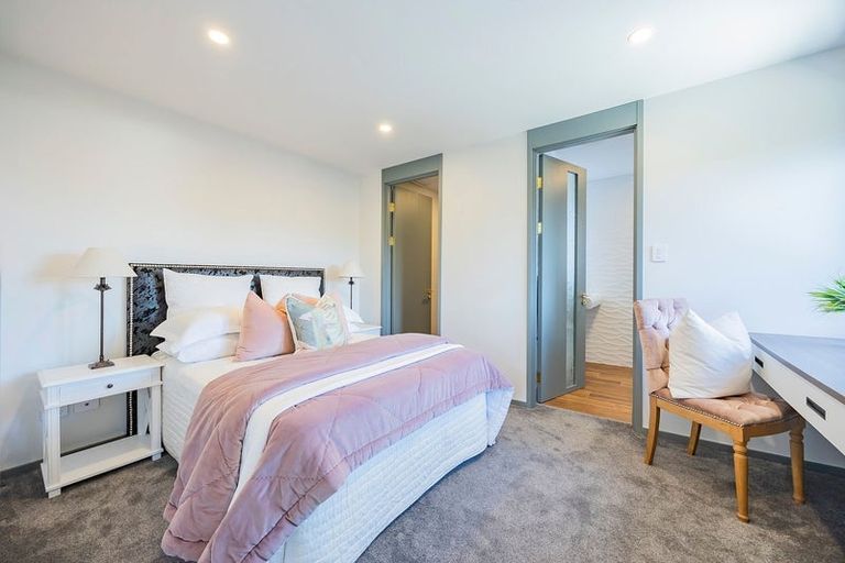 Photo of property in 48b Peter Terrace, Castor Bay, Auckland, 0620
