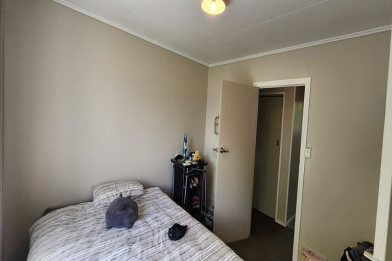 Photo of property in 21 Shearwater Street, One Tree Point, 0118