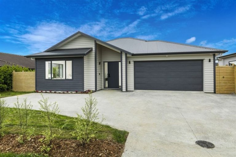 Photo of property in 73 Tapu Road, Huapai, Kumeu, 0810