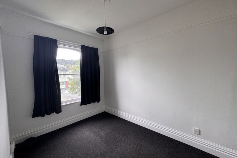 Photo of property in 2a Russell Terrace, Newtown, Wellington, 6021