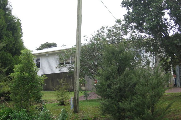 Photo of property in 171 Godley Road, Titirangi, Auckland, 0604