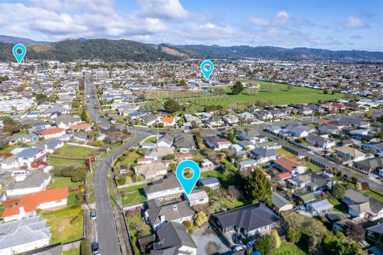 Photo of property in 10 Robertson Street, Elderslea, Upper Hutt, 5018