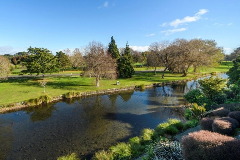 Photo of property in 17a Montgomery Terrace, Hokowhitu, Palmerston North, 4410