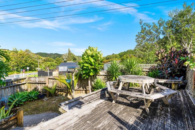 Photo of property in 132 Oakura Road, Oakura, Hikurangi, 0184