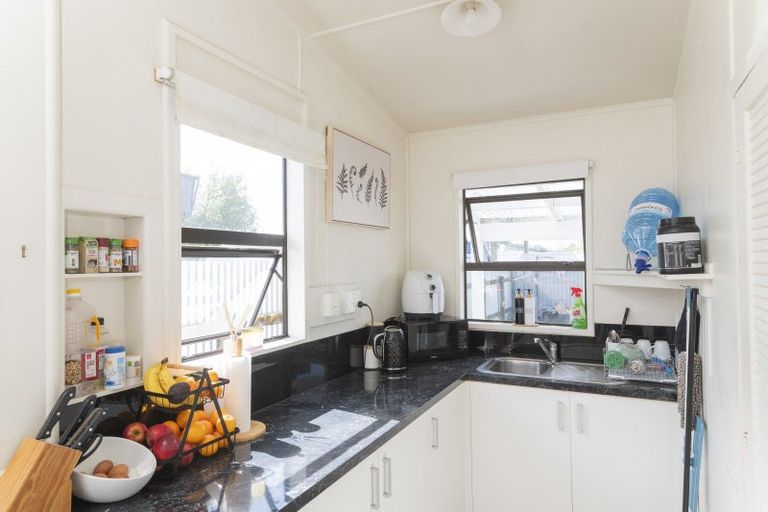 Photo of property in 8 Wellington Street, Te Hapara, Gisborne, 4010