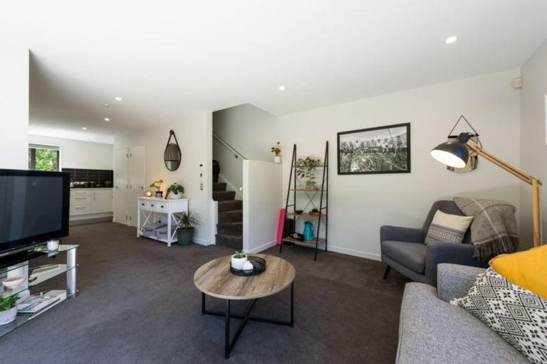 Photo of property in 22/8 Thatcher Crescent, Crofton Downs, Wellington, 6035