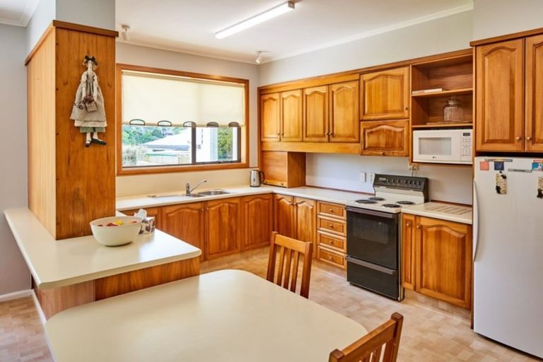 Photo of property in 10 Ngatitoa Street, Tawa, Wellington, 5028