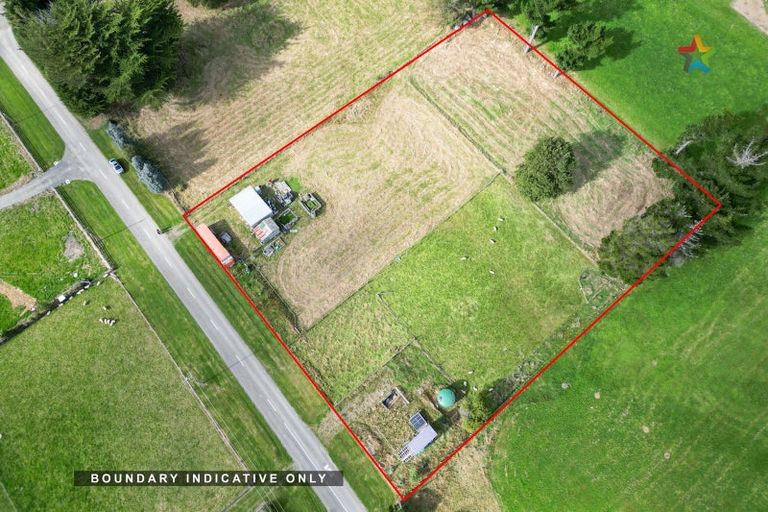 Photo of property in 72 Kirkoswald Street, Wallacetown, 9816