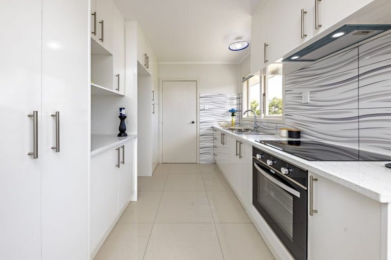 Photo of property in 19 Awatere Street, Clover Park, Auckland, 2023