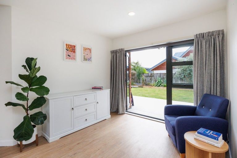 Photo of property in 127 Summerhill Drive, Fitzherbert, Palmerston North, 4410