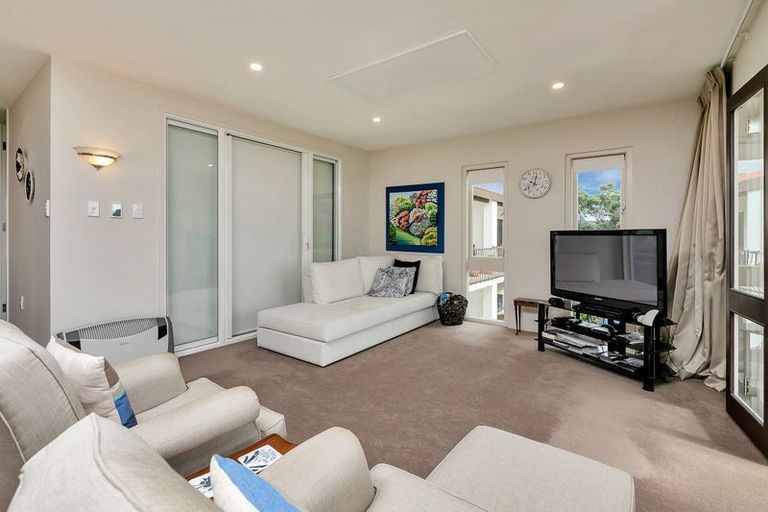 Photo of property in 30/34 Waiwera Place, Waiwera, Orewa, 0994