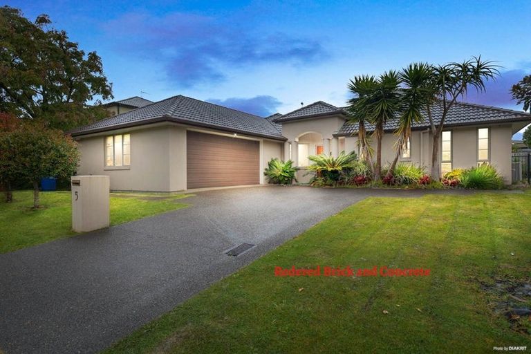 Photo of property in 5 George Deane Place, Greenhithe, Auckland, 0632