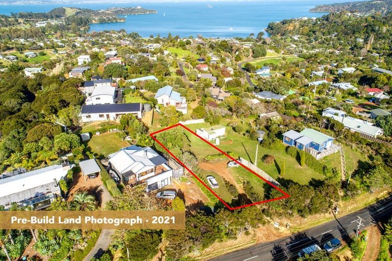 Photo of property in 28 Pacific Parade, Surfdale, Waiheke Island, 1081