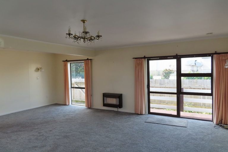 Photo of property in 2 Kirkcaldy Street, Petone, Lower Hutt, 5012