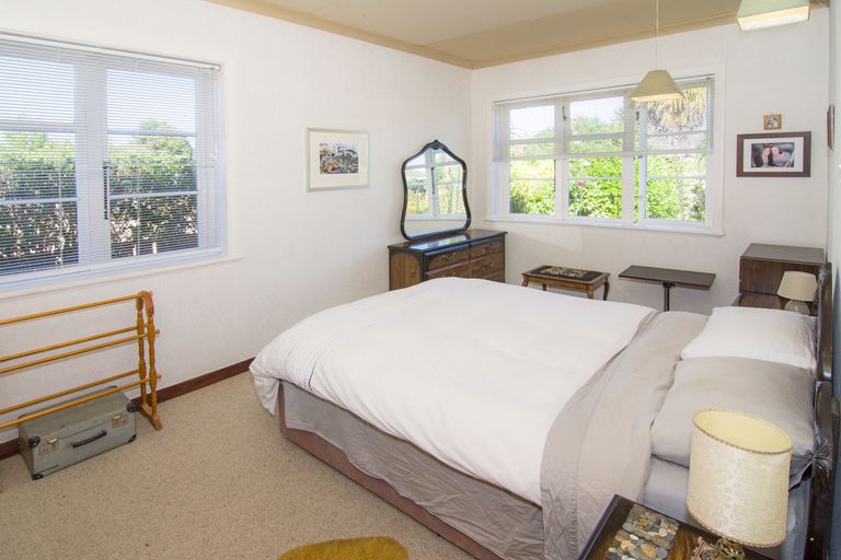 Photo of property in 32 Masters Crescent, Masterton, 5810