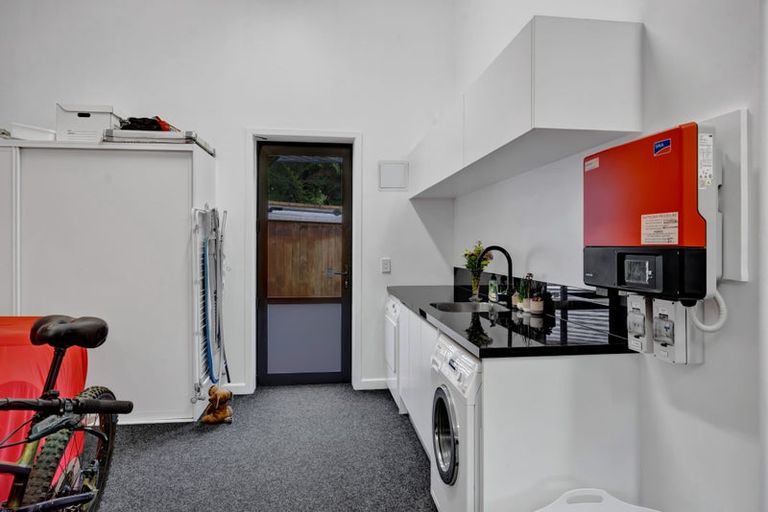 Photo of property in 91a Karina Road, Merrilands, New Plymouth, 4312