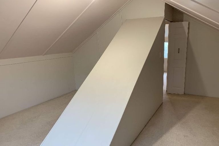 Photo of property in 1/33 Becroft Drive, Forrest Hill, Auckland, 0620