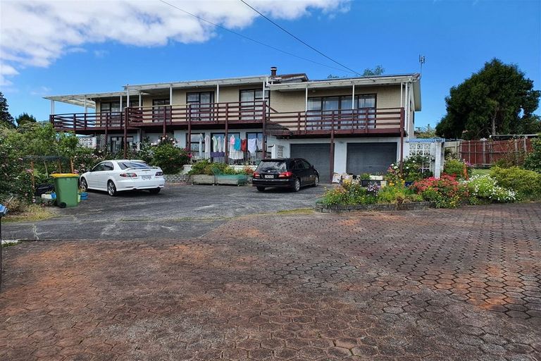 Photo of property in 22 Addison Street, Blockhouse Bay, Auckland, 0600