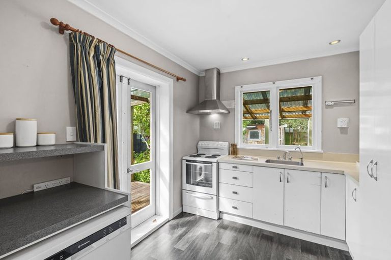 Photo of property in 112 Smith Street, Woolston, Christchurch, 8062