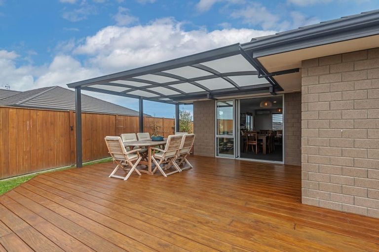 Photo of property in 22 Macdonald Heights, Feilding, 4702