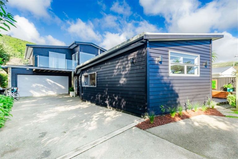 Photo of property in 1b Winara Avenue, Waikanae, 5036