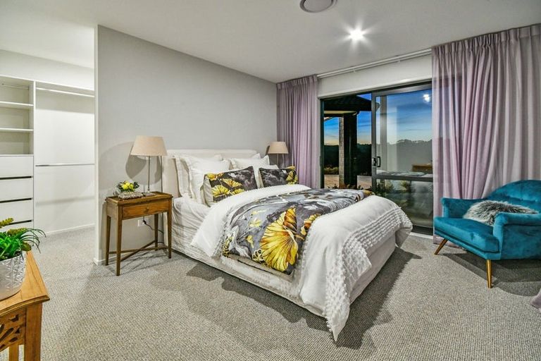 Photo of property in 15 Hereford Lane, Ararimu, Drury, 2579