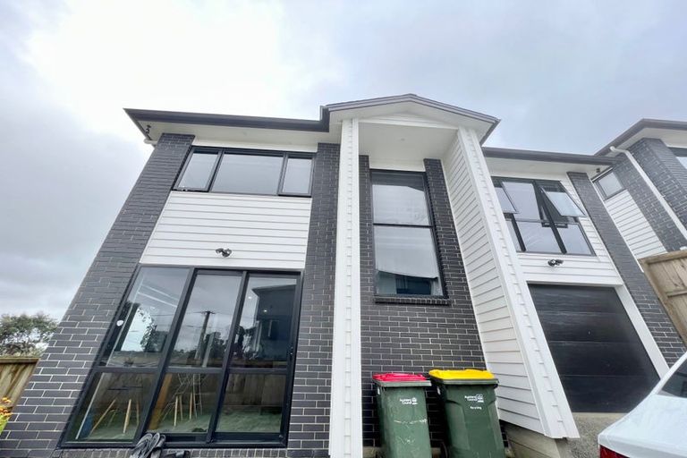 Photo of property in 63a Hillcrest Road, Papatoetoe, Auckland, 2025