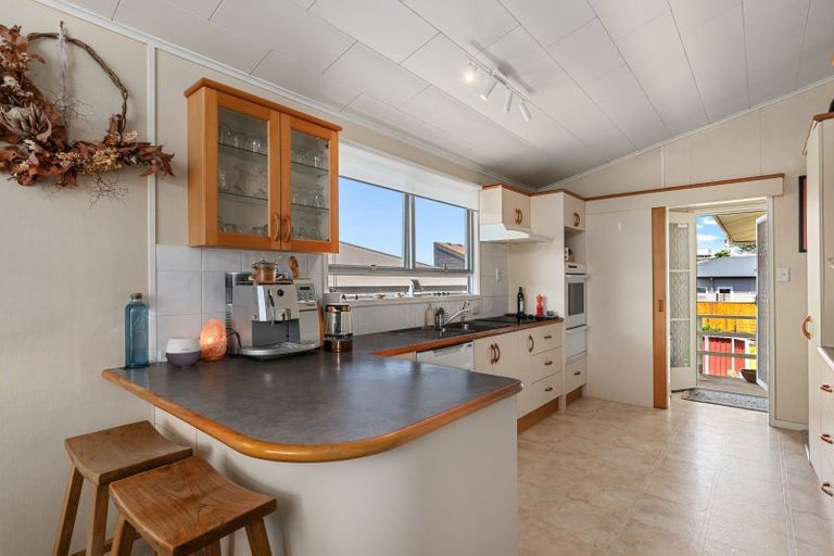 Photo of property in 92 Valley Road, Mount Maunganui, 3116