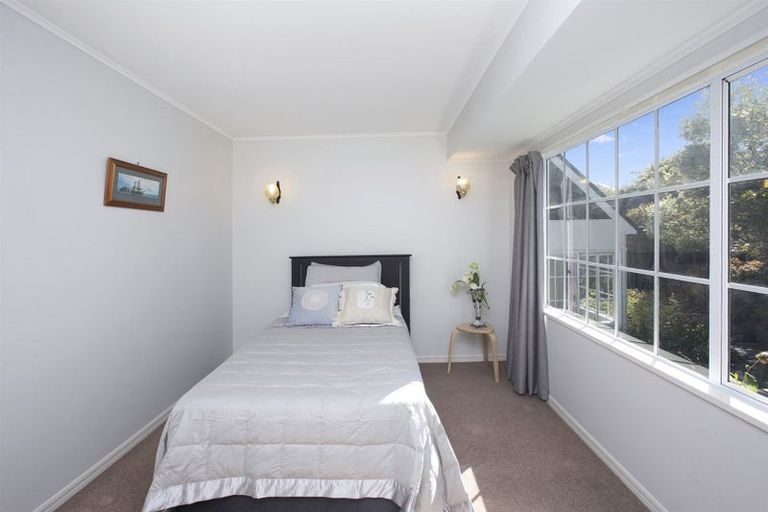 Photo of property in 4 Lady Polson Lane, Cashmere, Christchurch, 8022