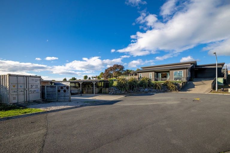Photo of property in 15 Lionel Place, Mapua, 7005