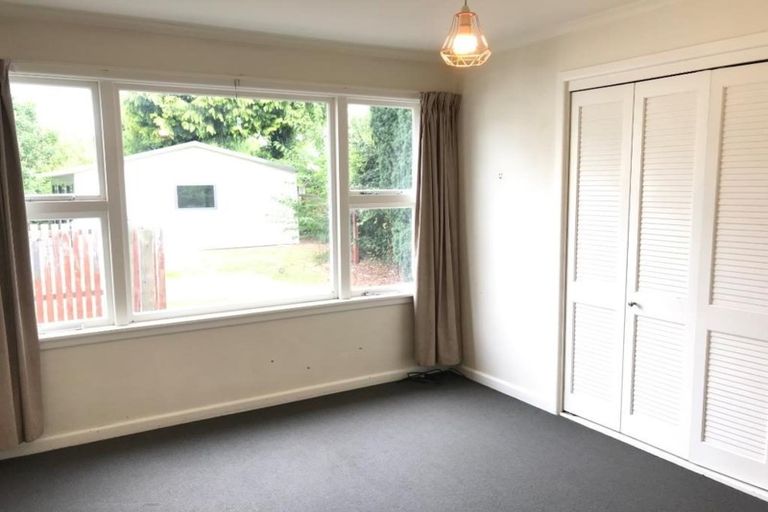 Photo of property in 8 Westmont Street, Ilam, Christchurch, 8041