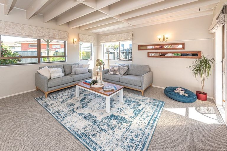 Photo of property in 11 Akepiro Place, Tawhero, Whanganui, 4501