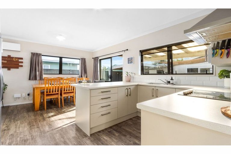 Photo of property in 15 Lorne Crescent, Flaxmere, Hastings, 4120