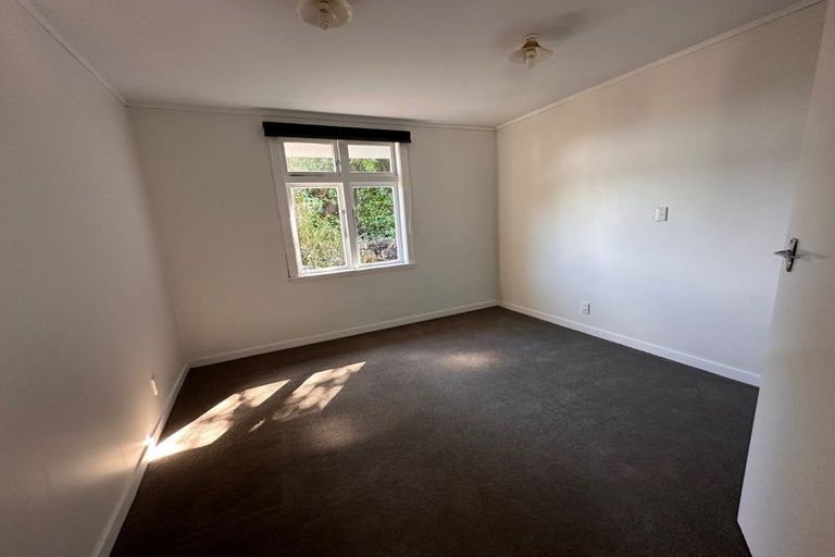 Photo of property in 23 Totara Street, Eastbourne, Lower Hutt, 5013