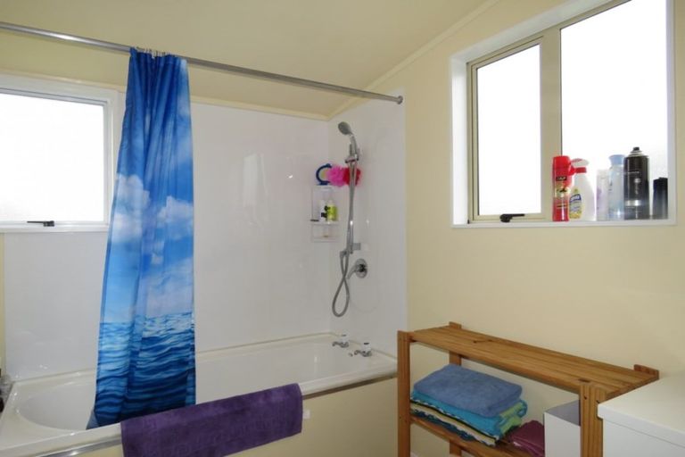 Photo of property in 127 Peel Street, Westport, 7825