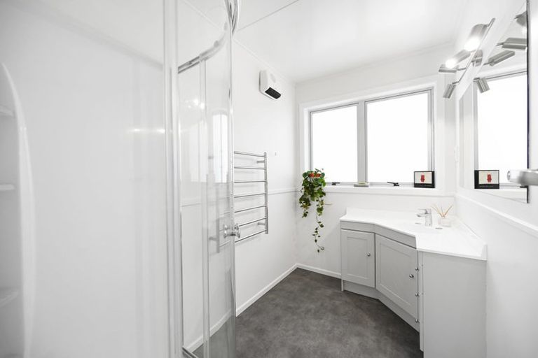 Photo of property in 19 Clematis Avenue, Pukete, Hamilton, 3200