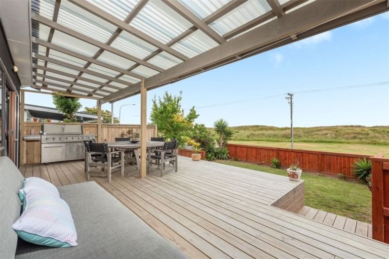 Photo of property in 770 Papamoa Beach Road, Papamoa Beach, Papamoa, 3118