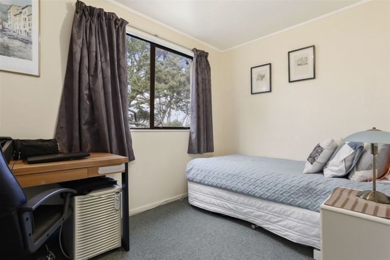 Photo of property in 33 Alidade Place, Massey, Auckland, 0614