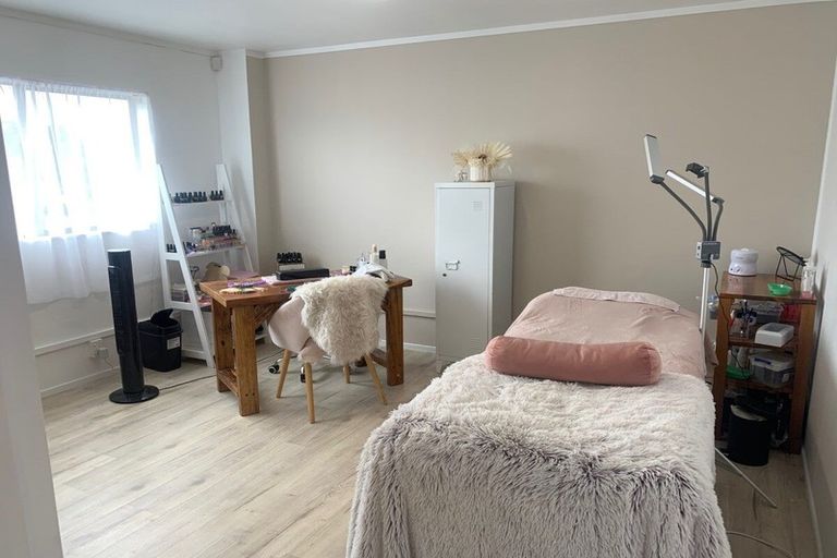 Photo of property in 30a Main Road, Tirau, 3410