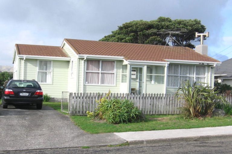 Photo of property in 51 Waiuta Street, Titahi Bay, Porirua, 5022