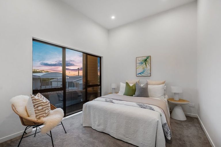 Photo of property in 41b Sunnynook Road, Forrest Hill, Auckland, 0620