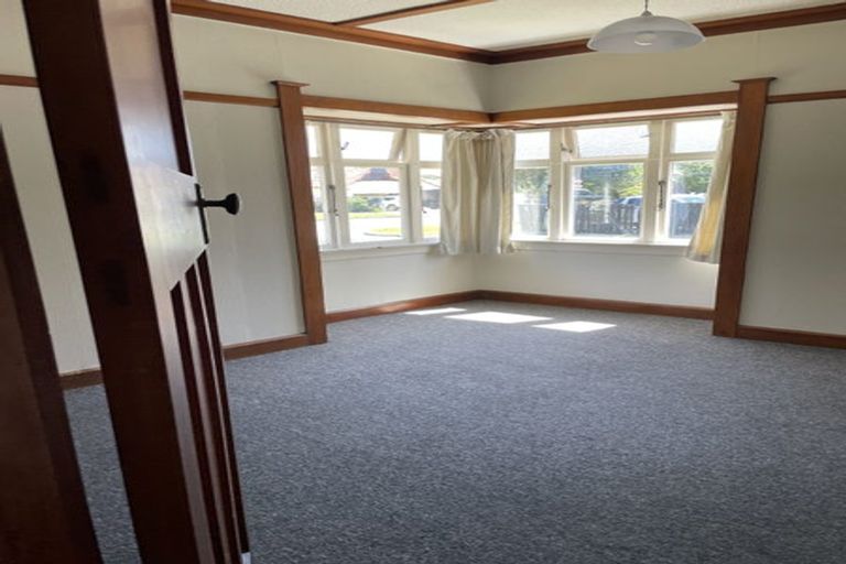 Photo of property in 41 Norton Park Avenue, Fairfield, Lower Hutt, 5011
