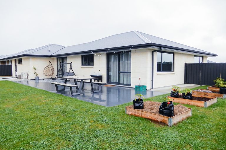 Photo of property in 18a Clydesdale Drive, Holmes Hill, Oamaru, 9401