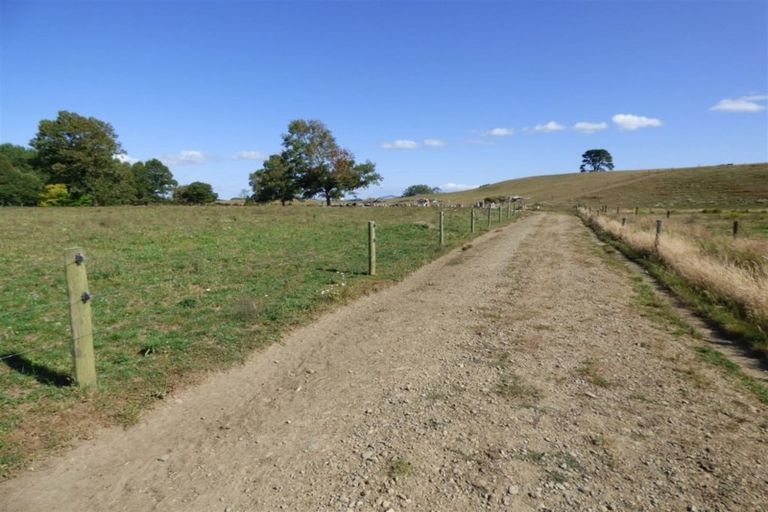 Photo of property in 336 Grove Road, Te Pahu, Hamilton, 3285